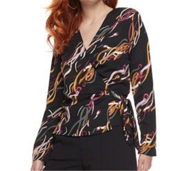 Nine West Tops - NIne West Equestrian Belt Print Wrap Top Size Small